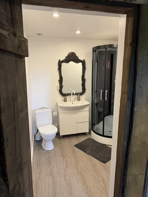 Wc Raganu mājā